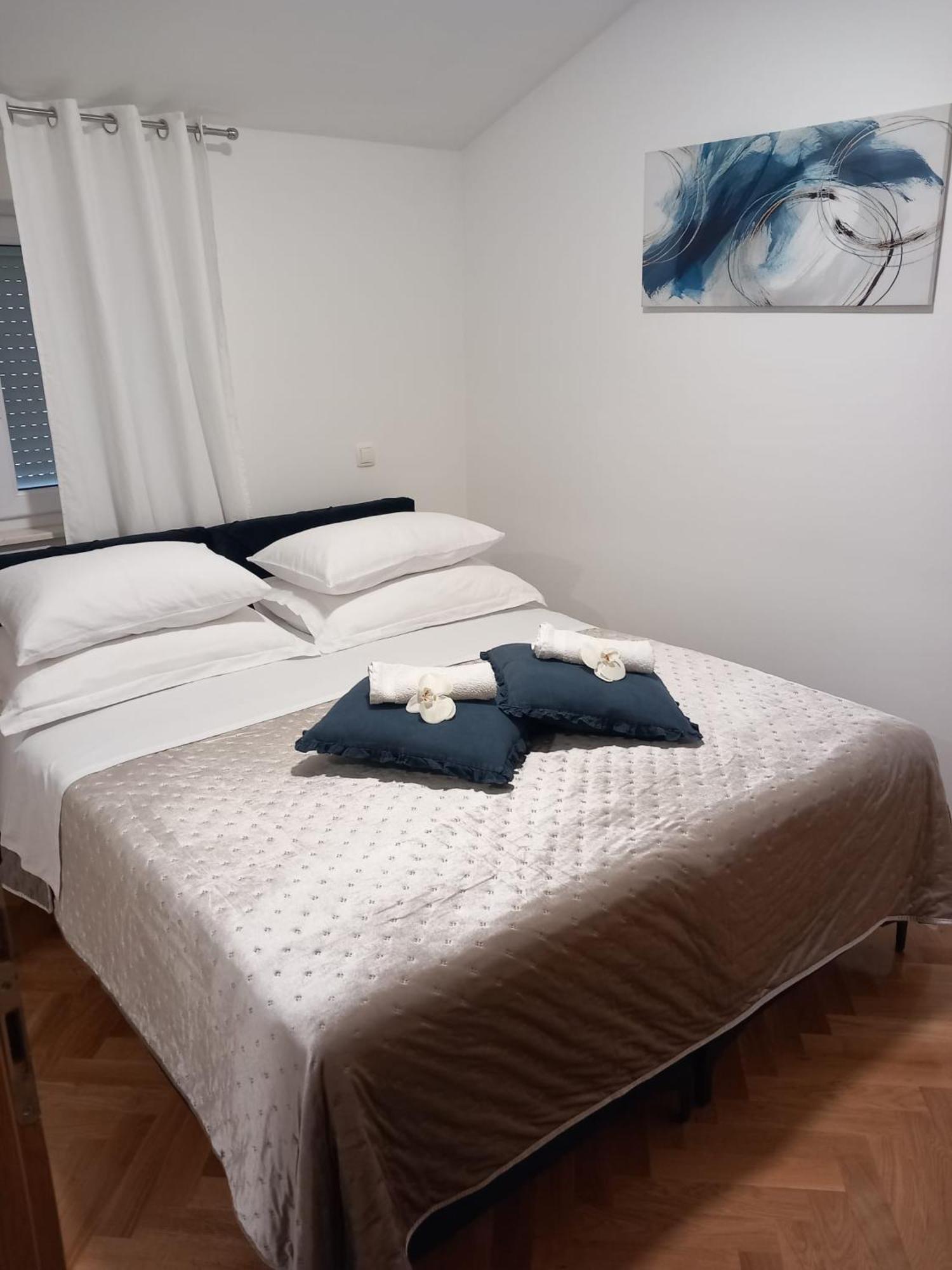 Apartment On The River Baska Voda *